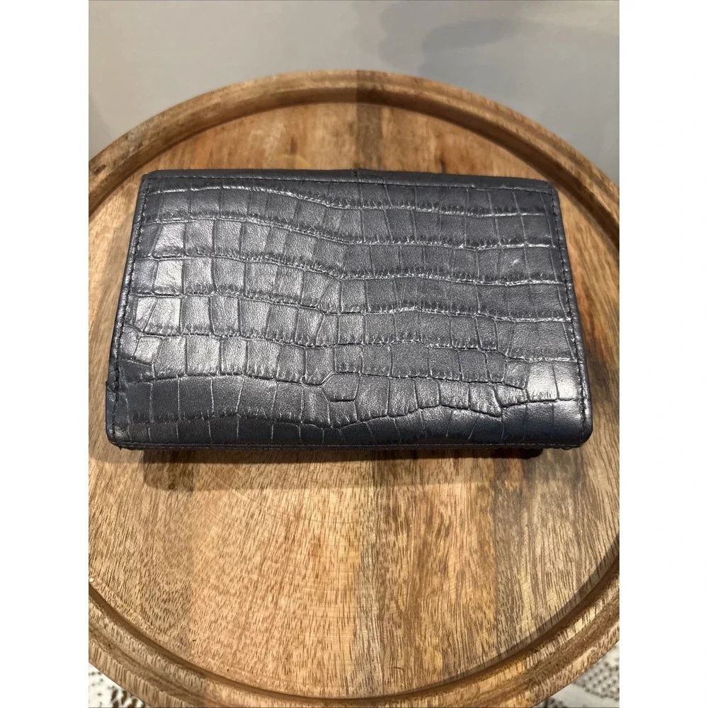 VTG Coach Ashley Gray CrocodileEmbossed Leather Medium Flap FoldWallet Pewter